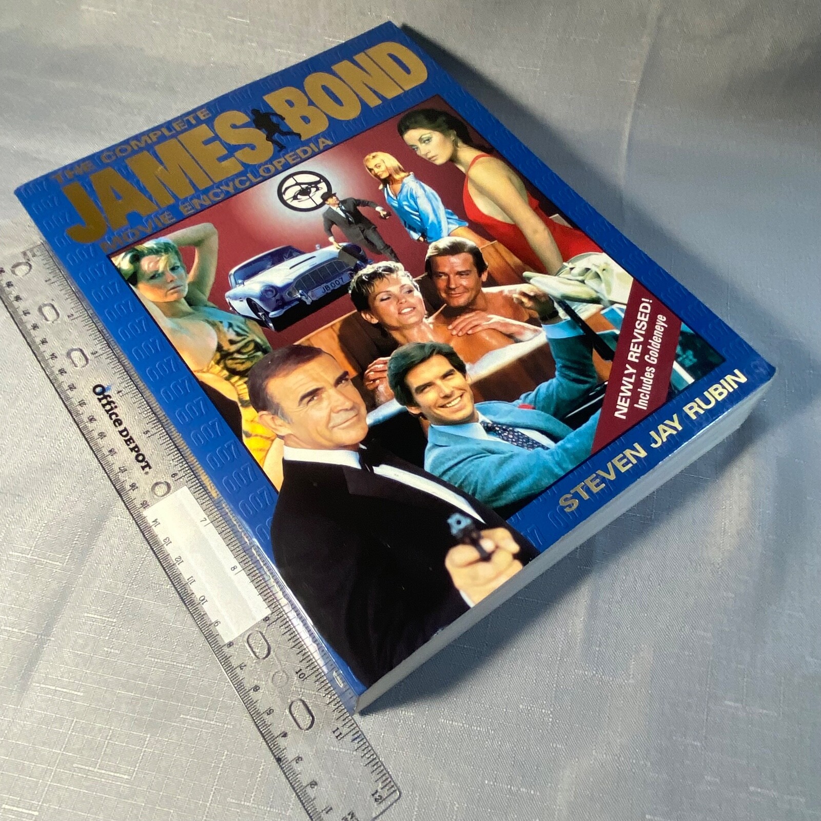The Complete James Bond Movie Encyclopedia by Steven Jay Rubin: SIGNED, PB/VG
