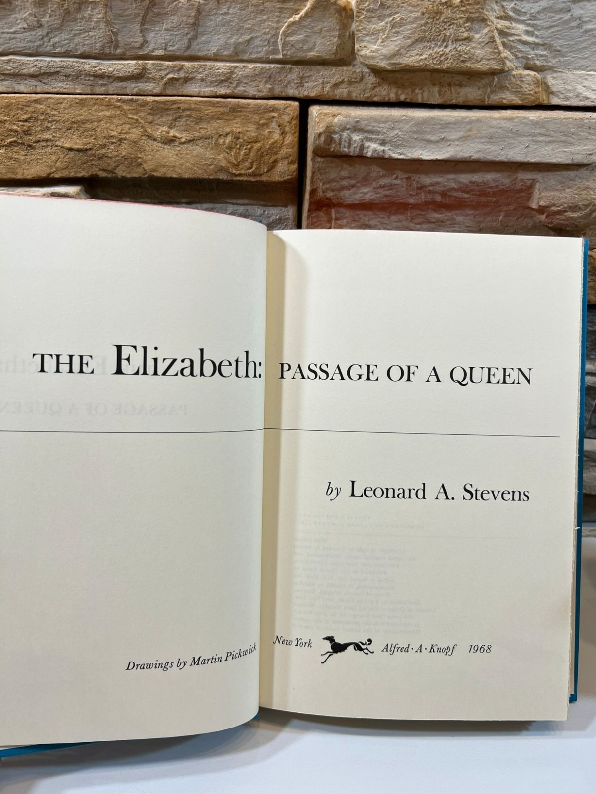 The Elizabeth Passage of a Queen Leonard A. Stevens 1st Edition Borzoi 1968 HCDJ
