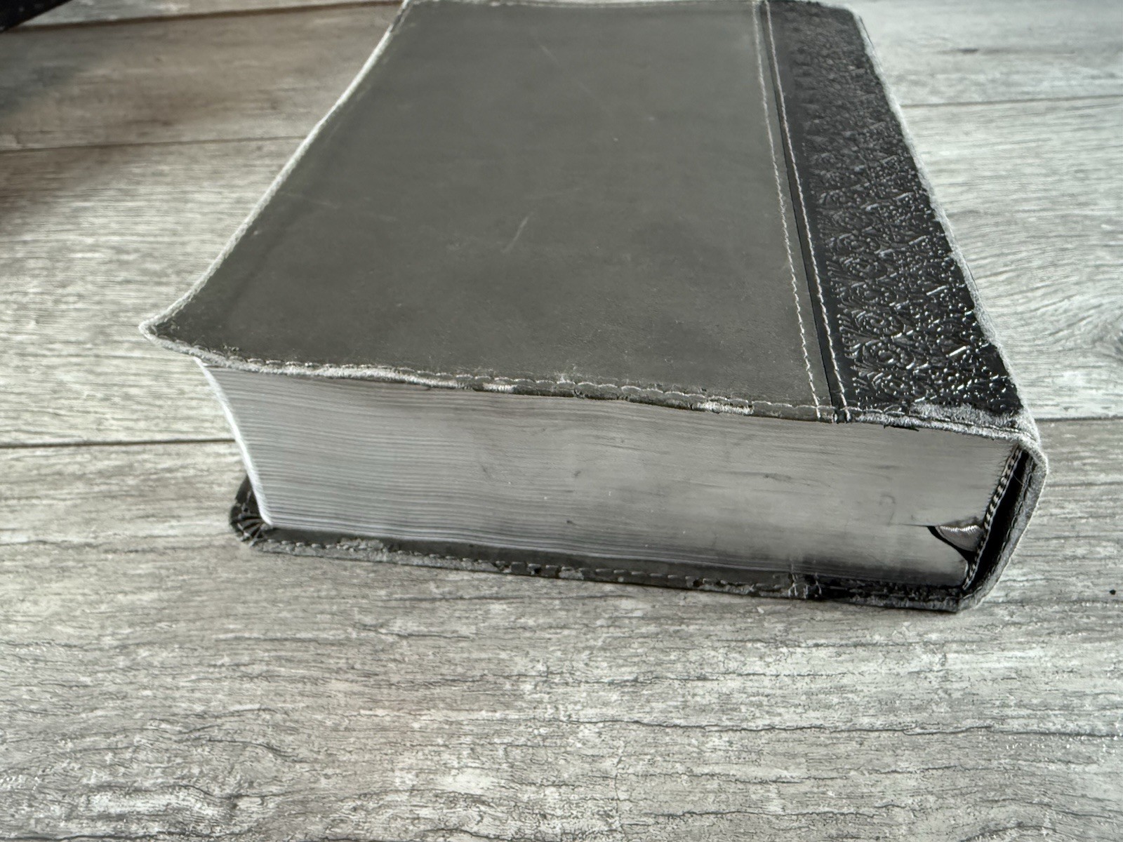 HCSB Holman Christian Standard Study Bible Indexed Gray Simulated Leather 2010