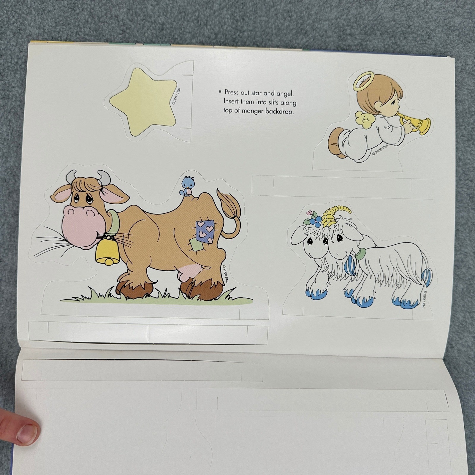 Vintage Precious Moments Book Kids Christmas Miracle Nativity Press-Out Figures