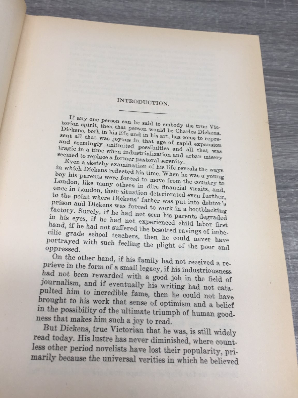Works of Charles Dickens 1978 Avenel Books Illustrated Classic BACKWARD