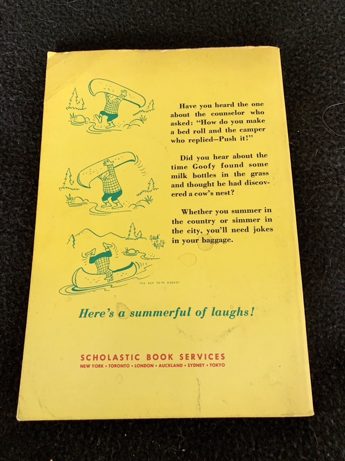 1974 Summer Daze Riddles Cartoons Jokes by Ann McGovern Scholastic 11th Printing