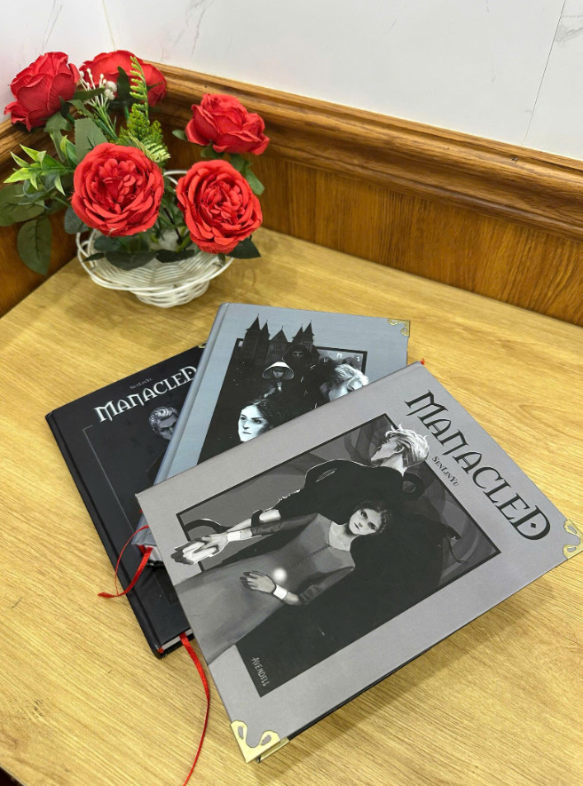Manacled Book Complete 3-Volume Hardcover Edition with Illustrations by Senlinyu