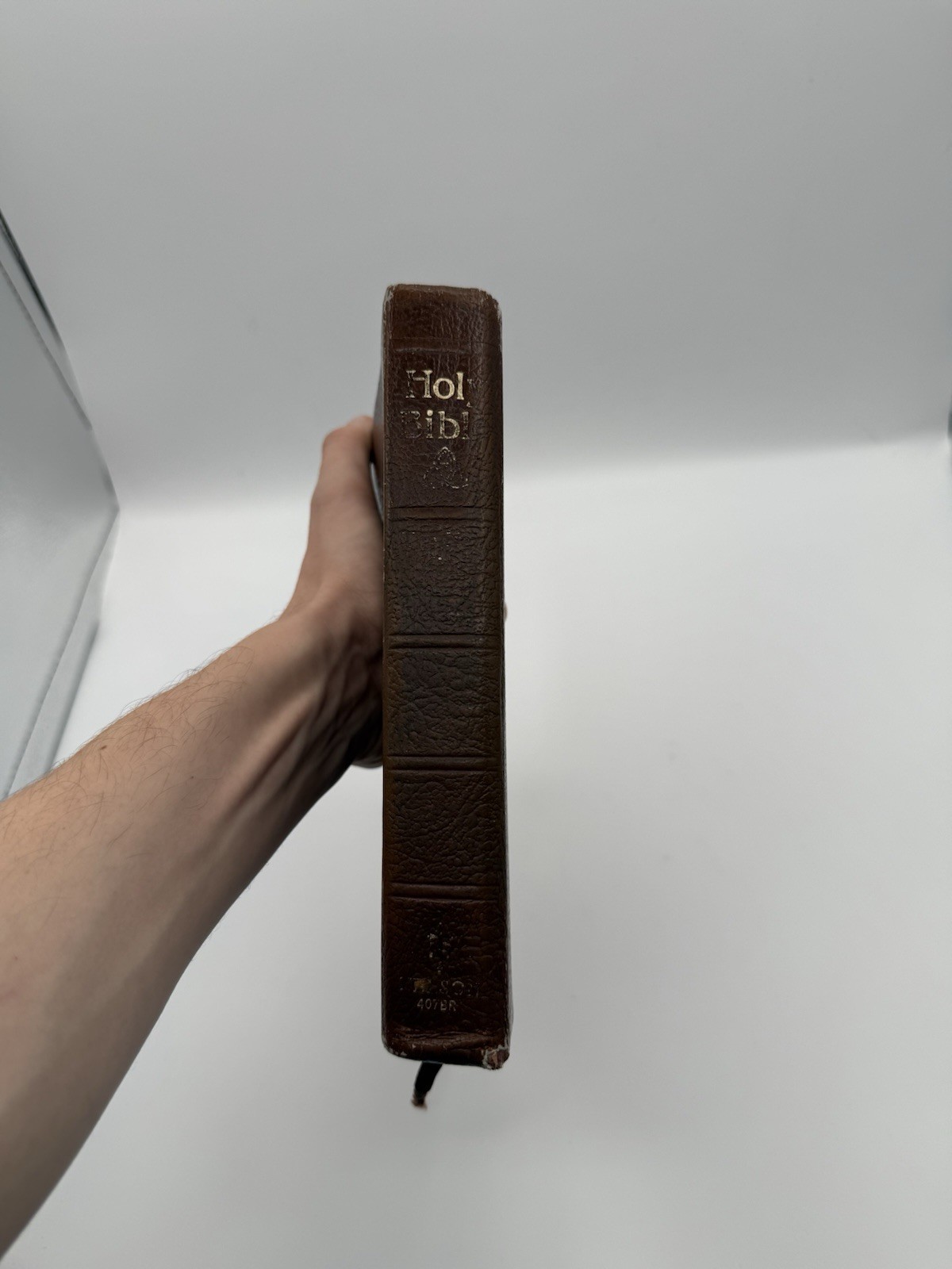 Nelson 407BR NKJV Holy Bible Genuine Leather OPAQUE PAPER – SEE DESC