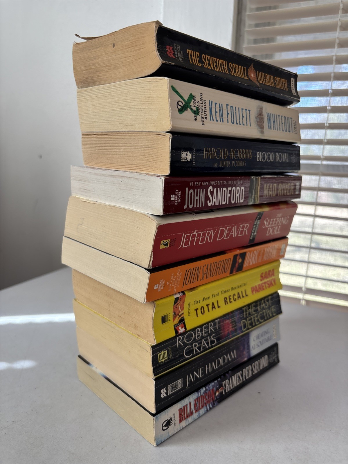 Lot of 10 – Mystery and Thrillers – Mixed Authors – FREE SHIPPING