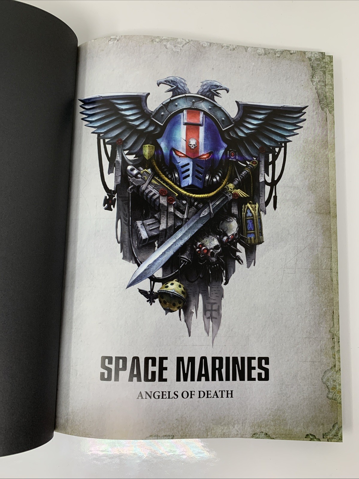 Codex Adeptus Astartes Space Marines – Hardcover – GOOD
