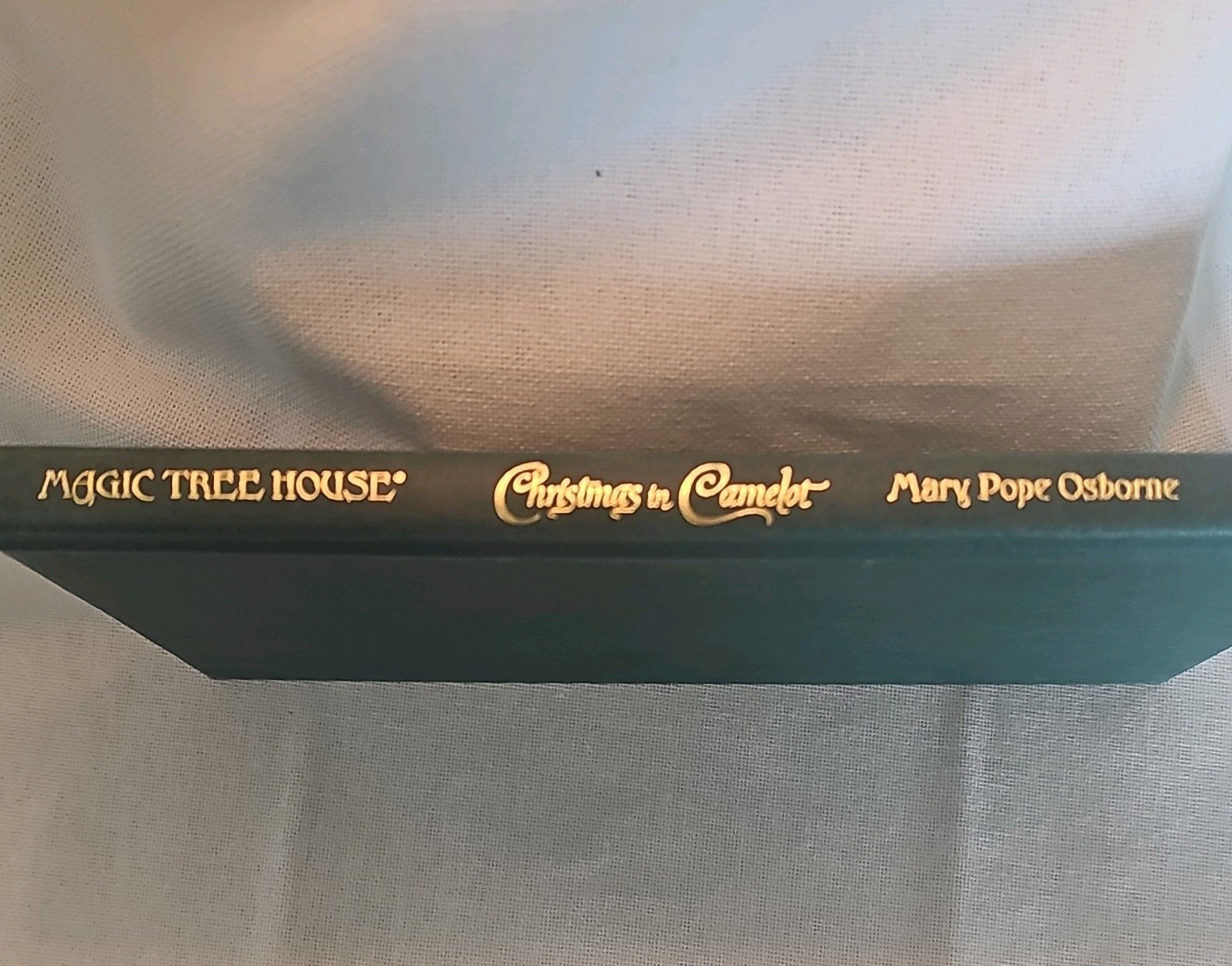 Magic Tree House Christmas in Camelot Mary Pope Osborne HC Illus Random House