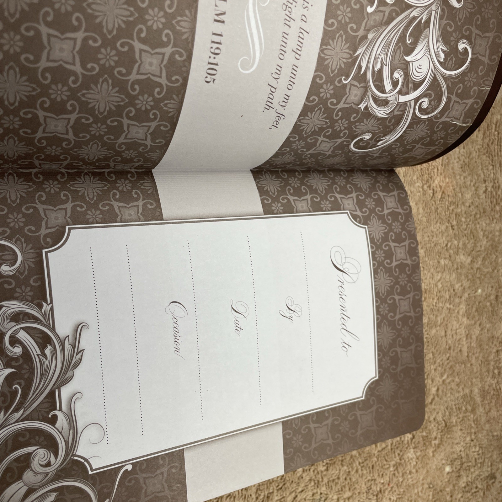 Gift Bible KJV by Hendrickson Publishing Leather Brown Color Maps Unused