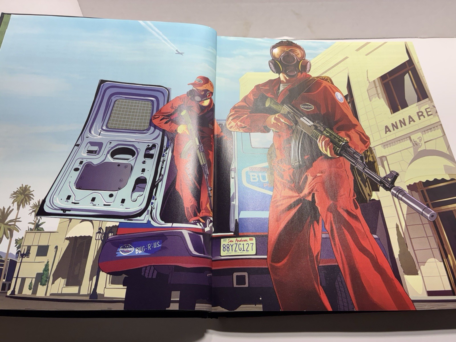 Grand Theft Auto V Limited Edition Strategy Guide by Brady Games: Hardcover