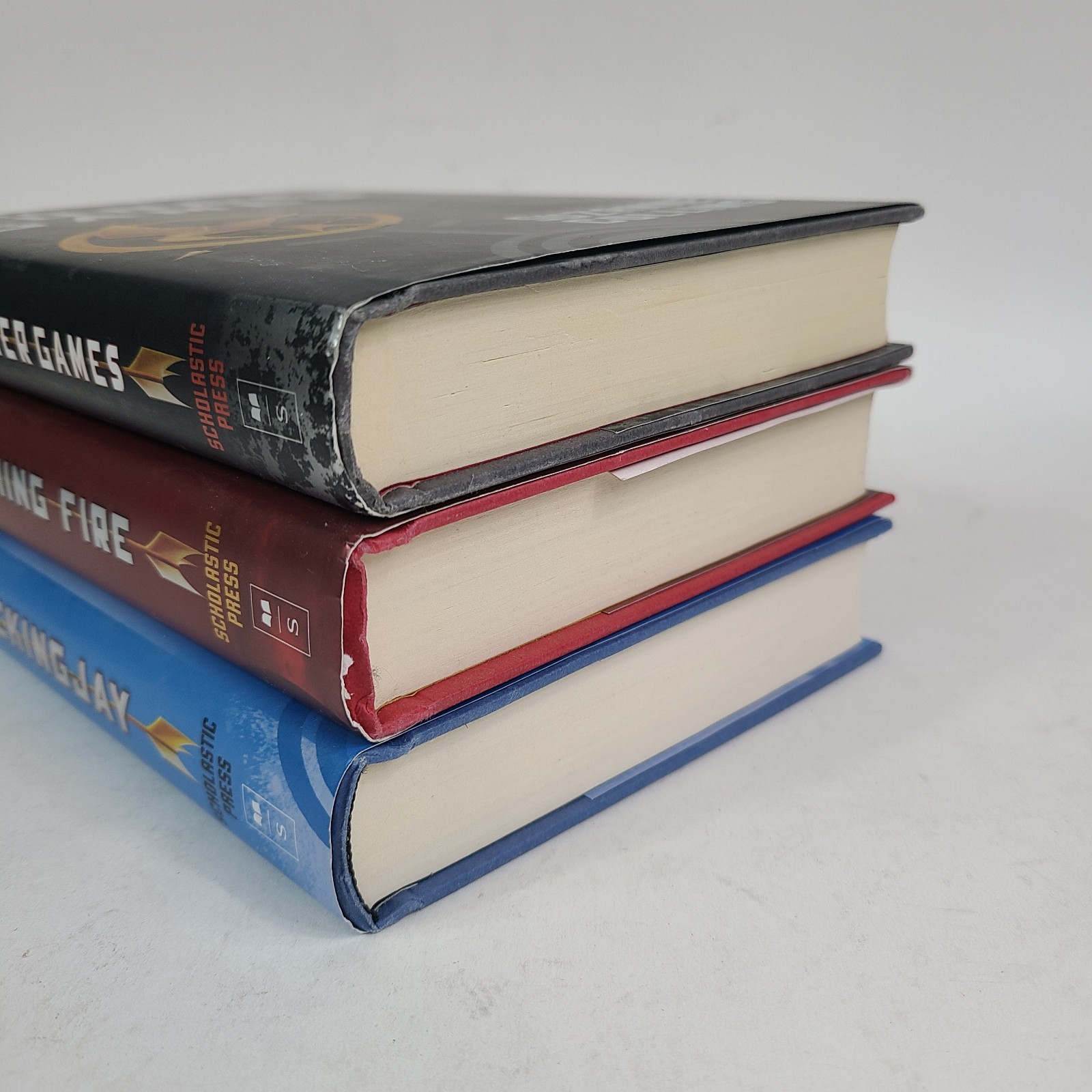 Scholastic THE HUNGER GAMES Trilogy Hardcover Box Set by Suzanne Collins