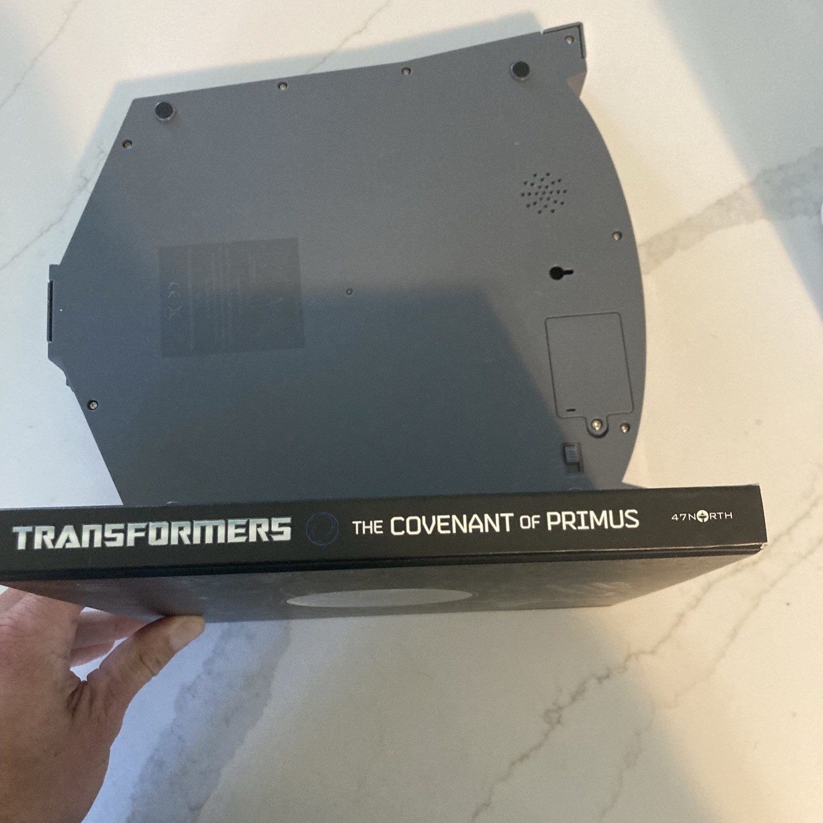 Transformers: The Covenant of Primus Book In Transforming Insignia Working Sound