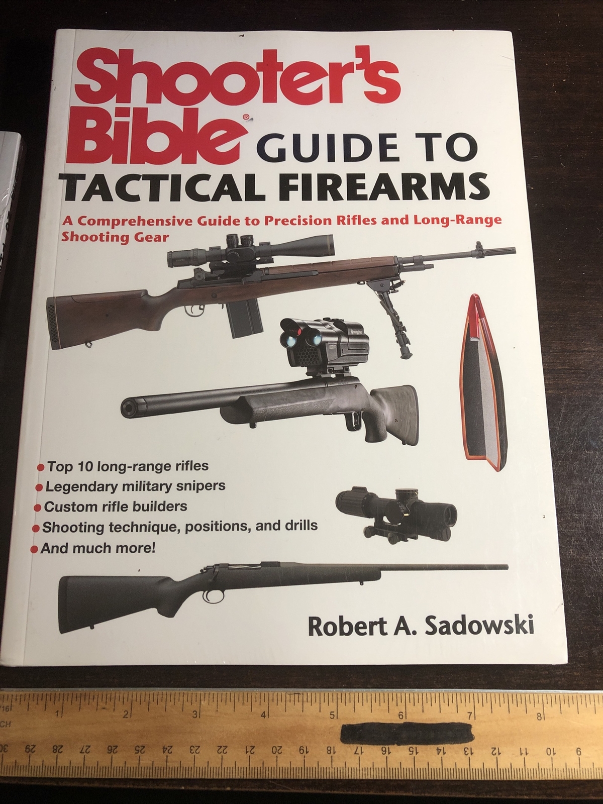 Shooter’s Bible Guide to Tactical Firearms : A Comprehensive Guide to Precision