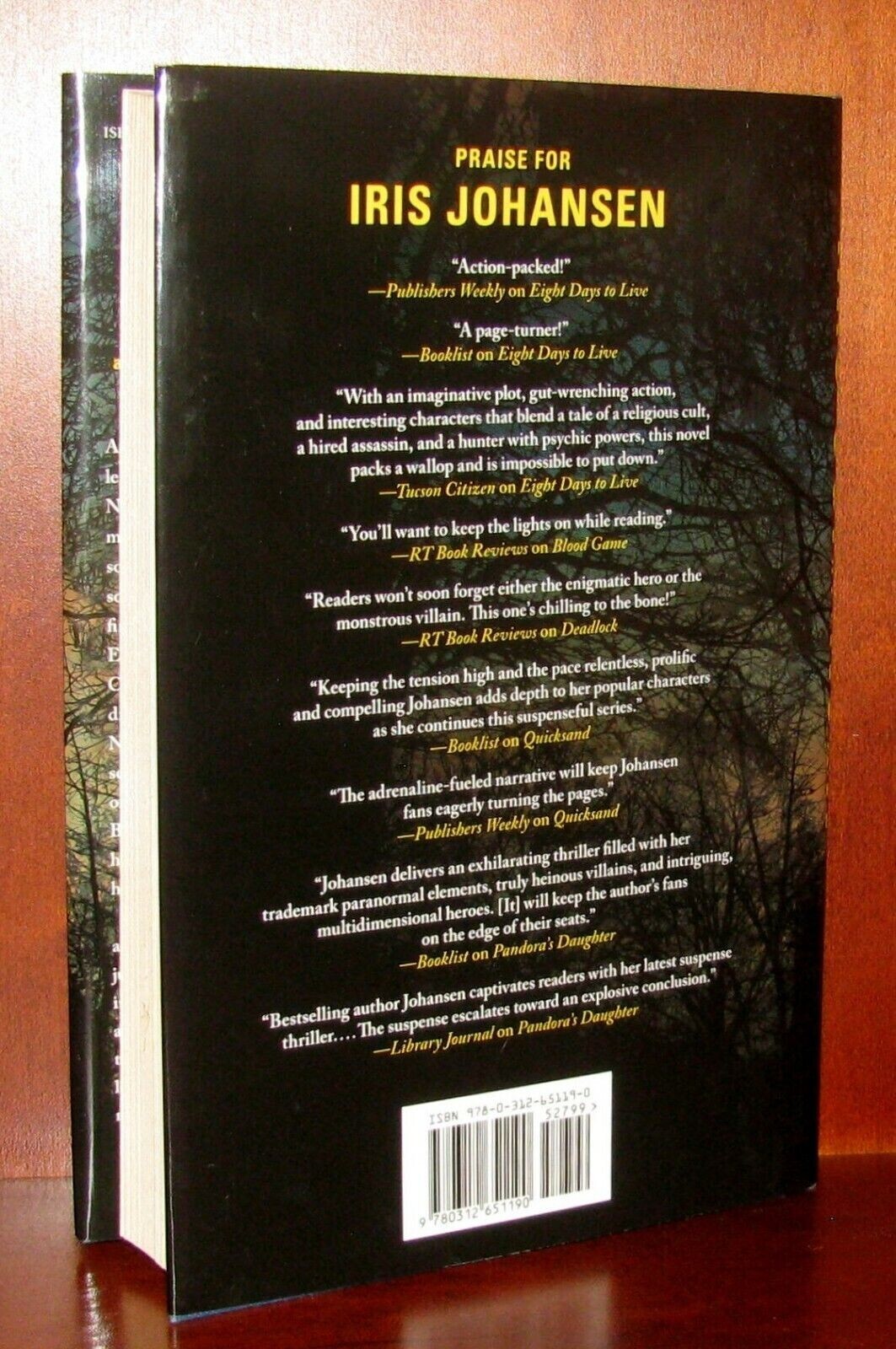 Chasing the Night Iris Johansen 1st Ed HC Eve Duncan Thriller