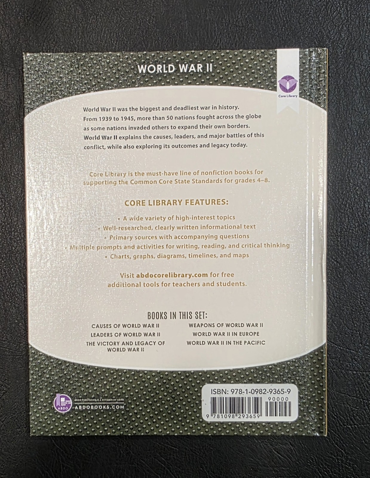 Leaders of World War II World War II by YVETTE LaPIERRE
