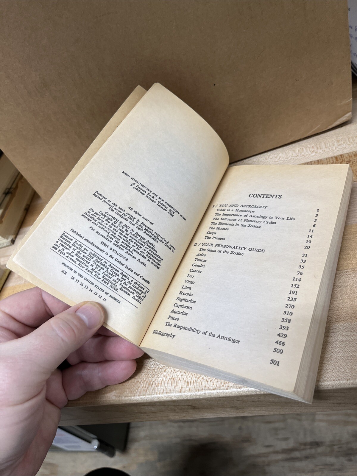 Robin MacNaughton’s, Sun Sign Personality Guide. Bantam Books Box 267