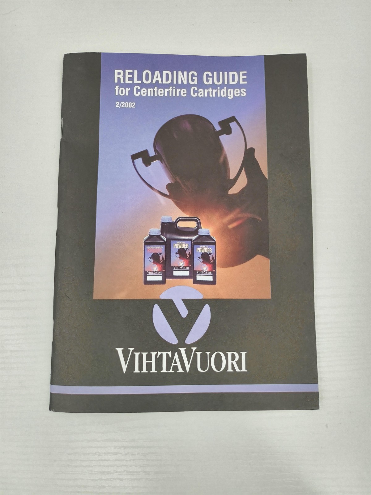 RELOADING GUIDE For Centerfire Cartridges Vihtavuori 2002 Chapbook Pamphlet
