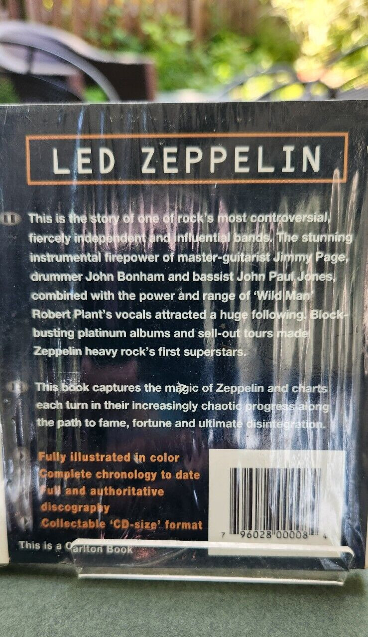 LED ZEPPELIN Book by Chris Welch Book