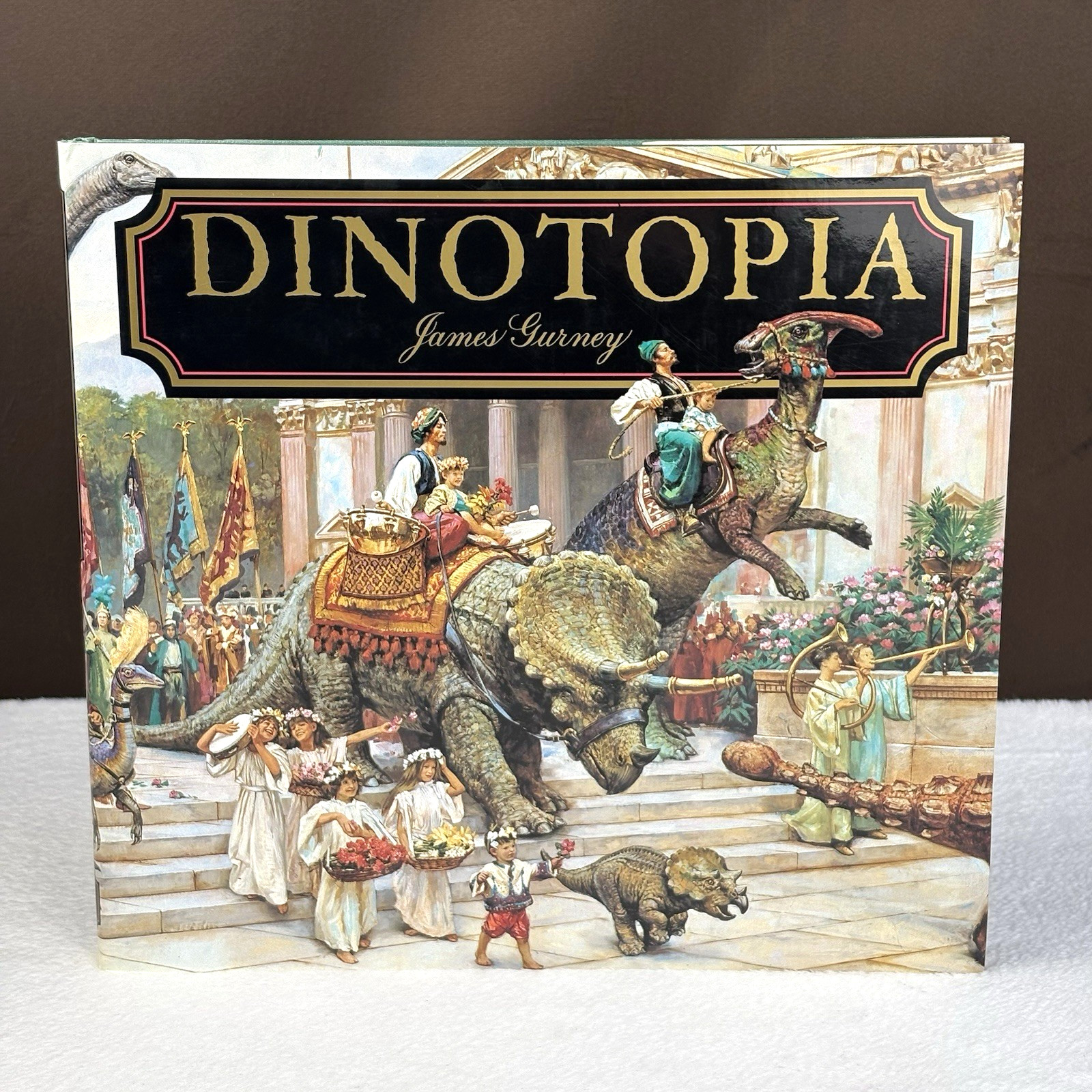 SIGNED! 1992 First Edition Dinotopia: A Land Apart from Time James Gurney Book