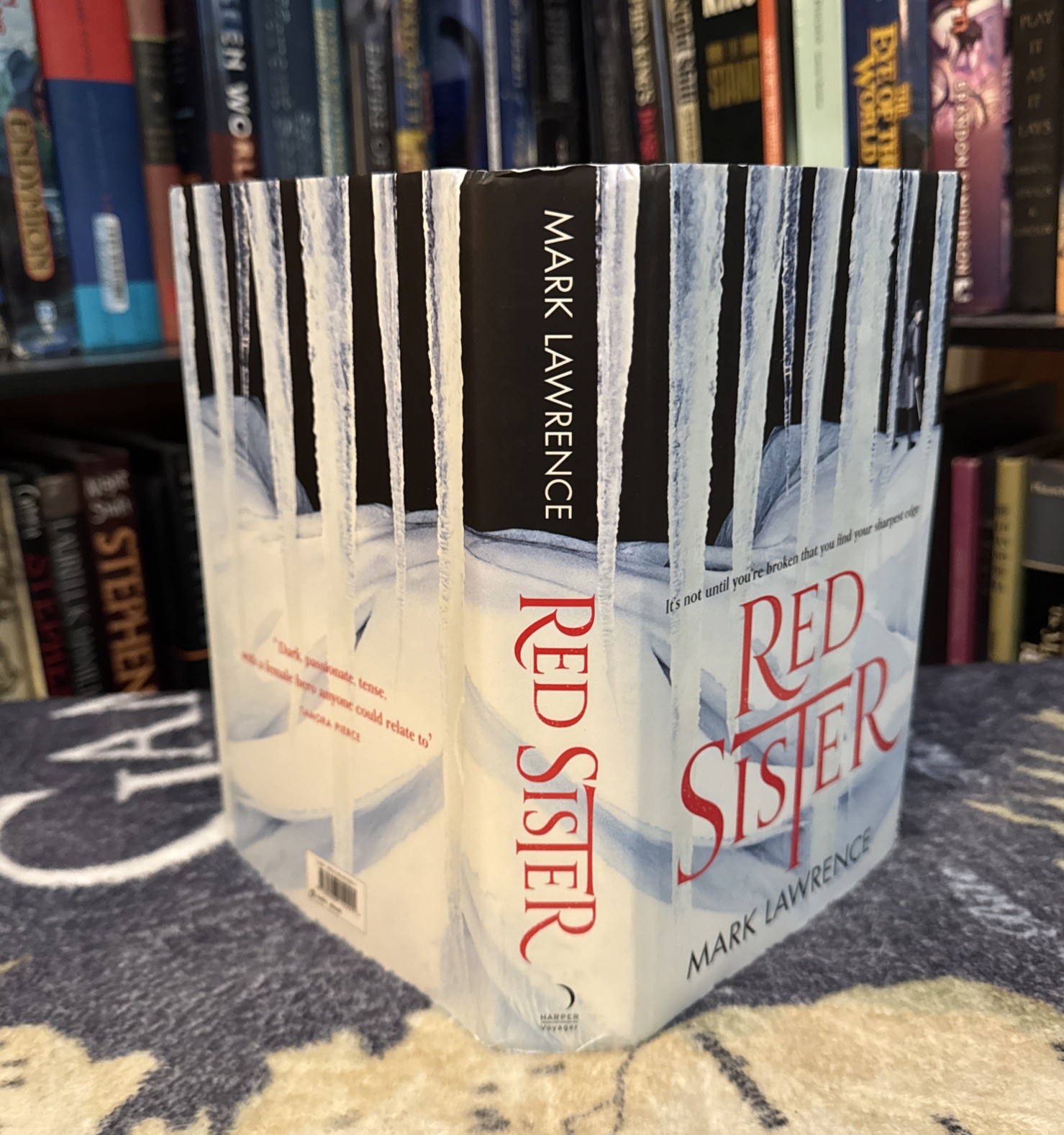 Red Sister – Mark Lawrence (2017, Hardcover) UK First Edition/1st Print, VG