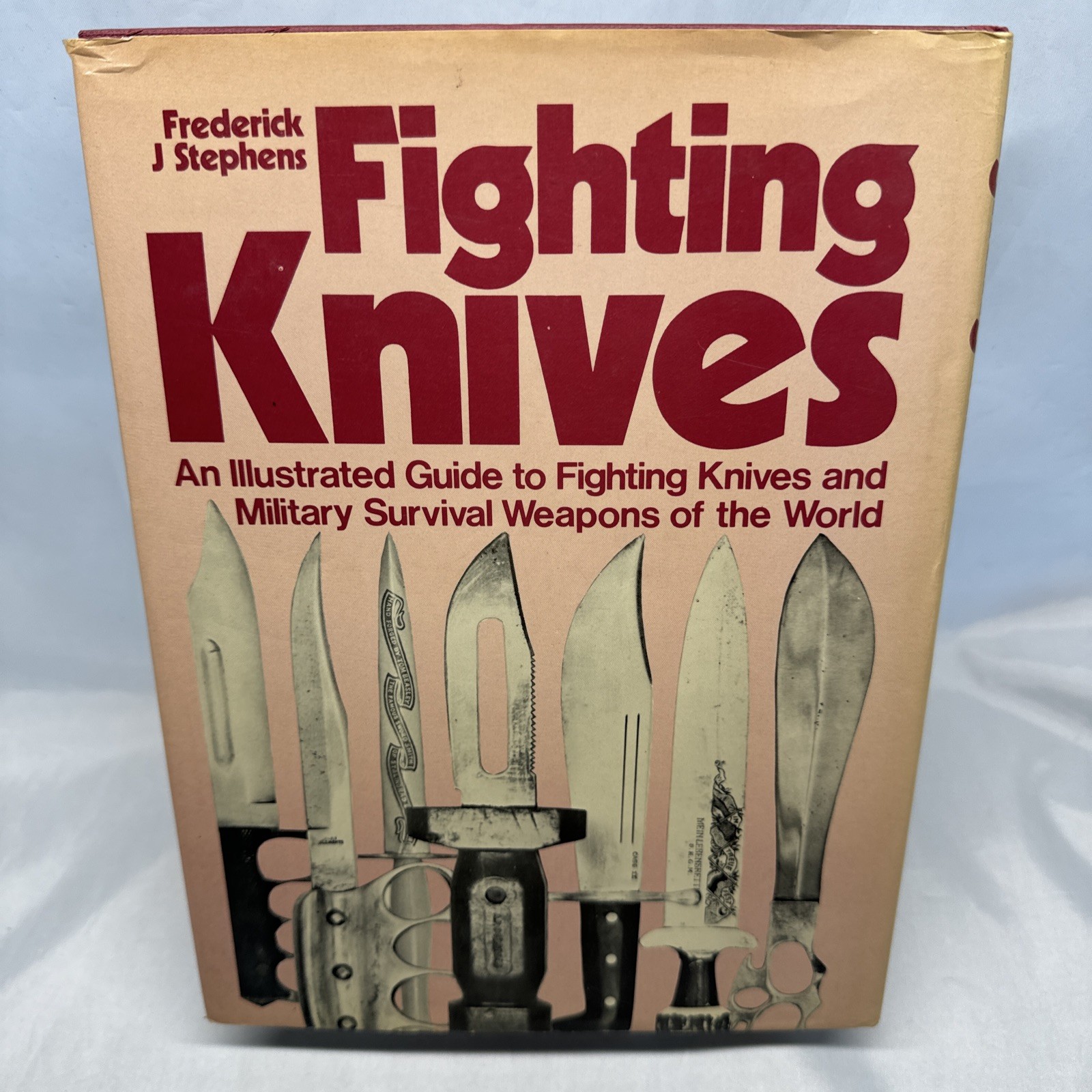 FIGHTING KNIVES AN ILLUSTRATED GUIDE TO FIGHTING KNIVES by Frederick J. Stephens