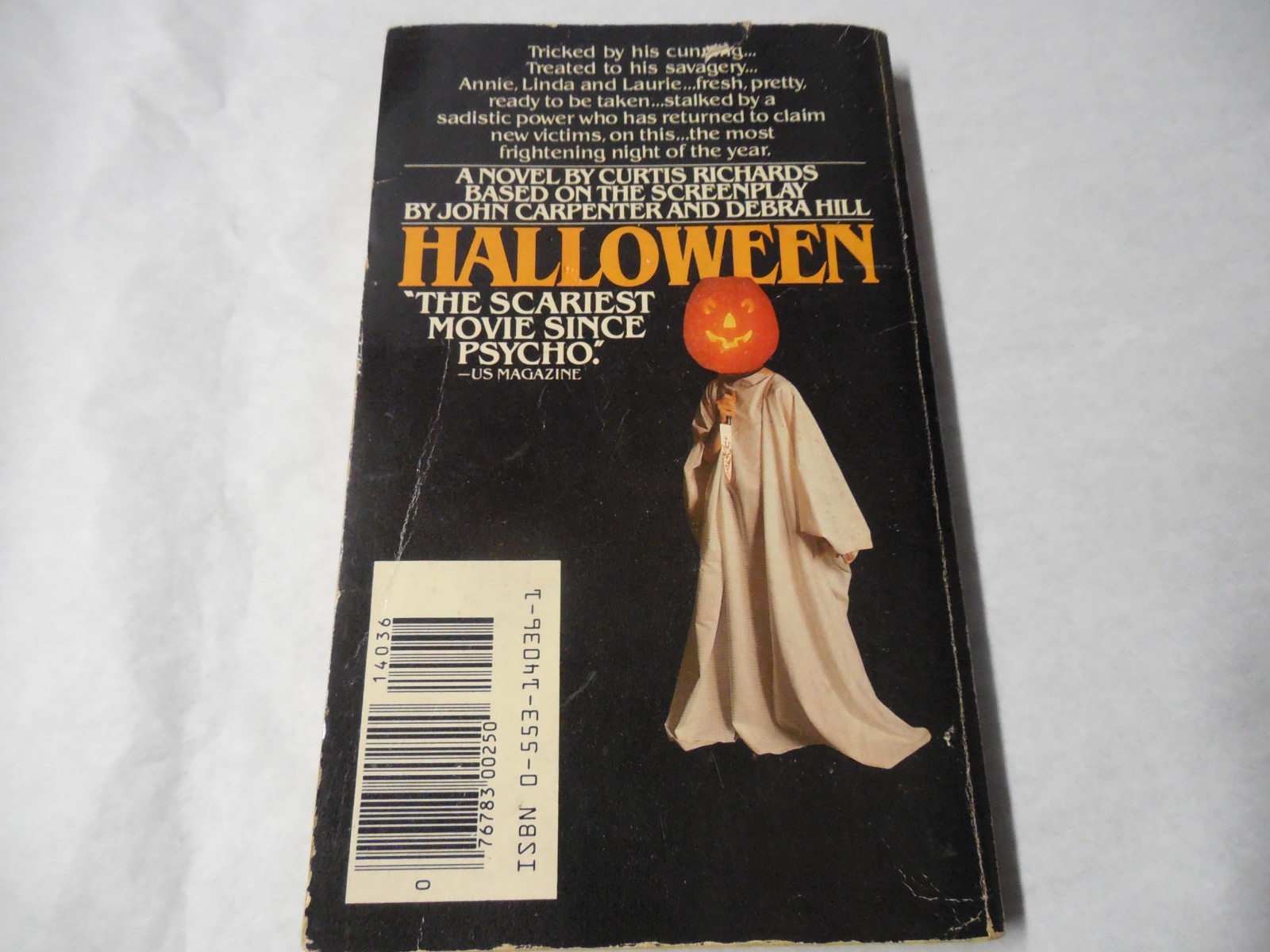 Halloween Movie Novelization by Curtis Richards A Bantam Book 1979 Paperback