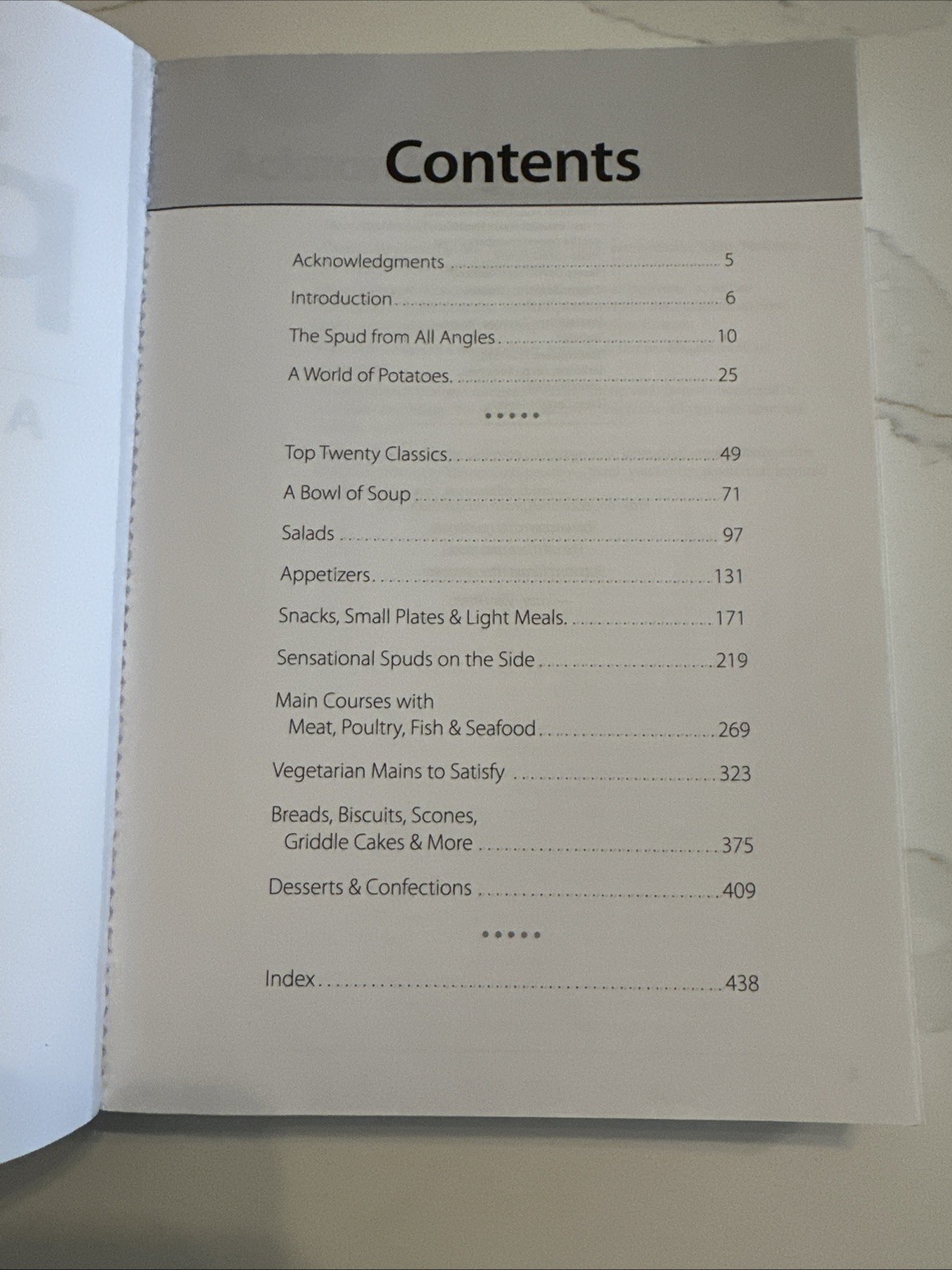 300 Best Potato Recipes : A Complete Cook’s Guide Kathleen Sloan-