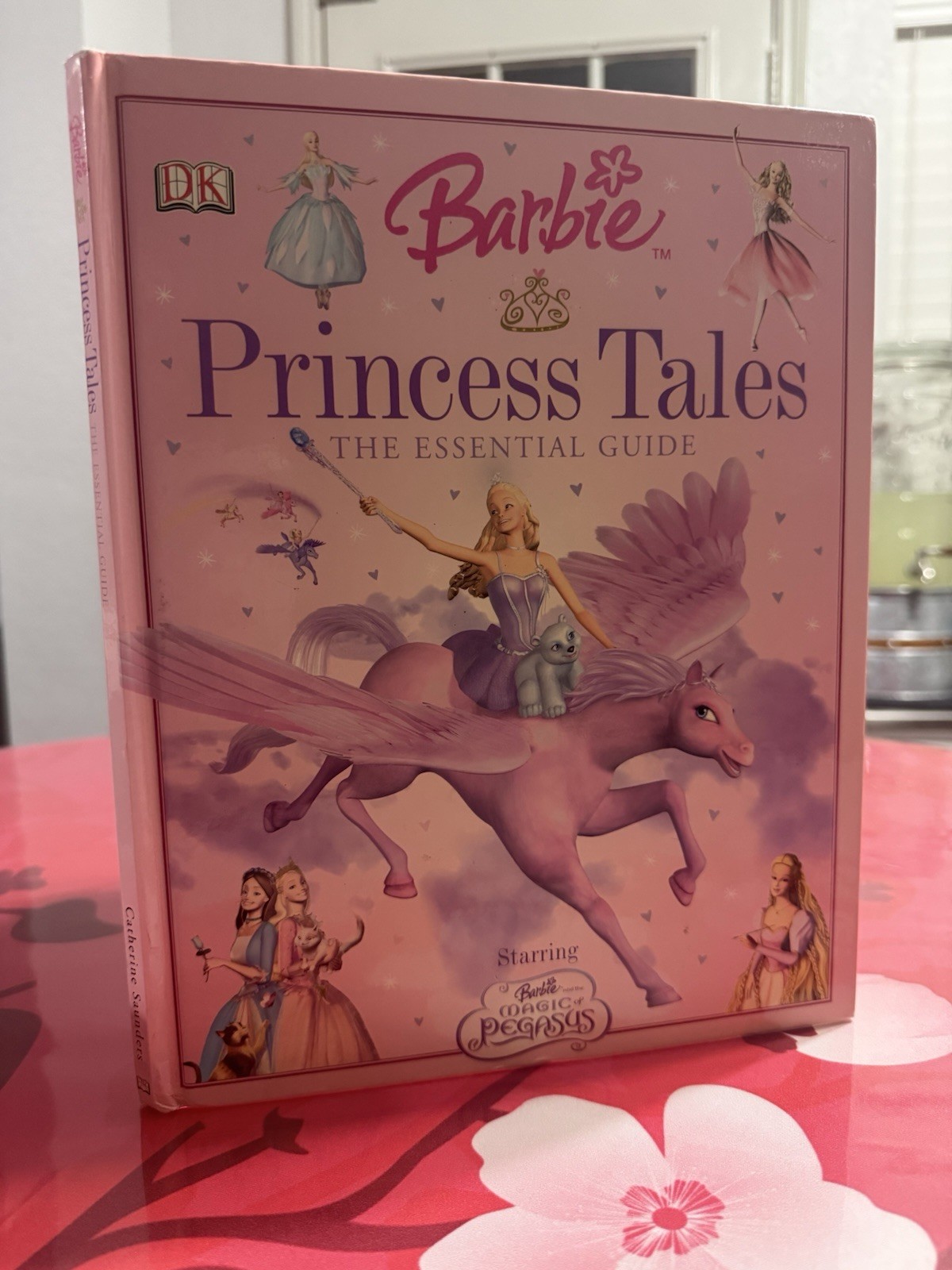 Barbie Princess Tales: The Essential Guide (DK Essential Guides)