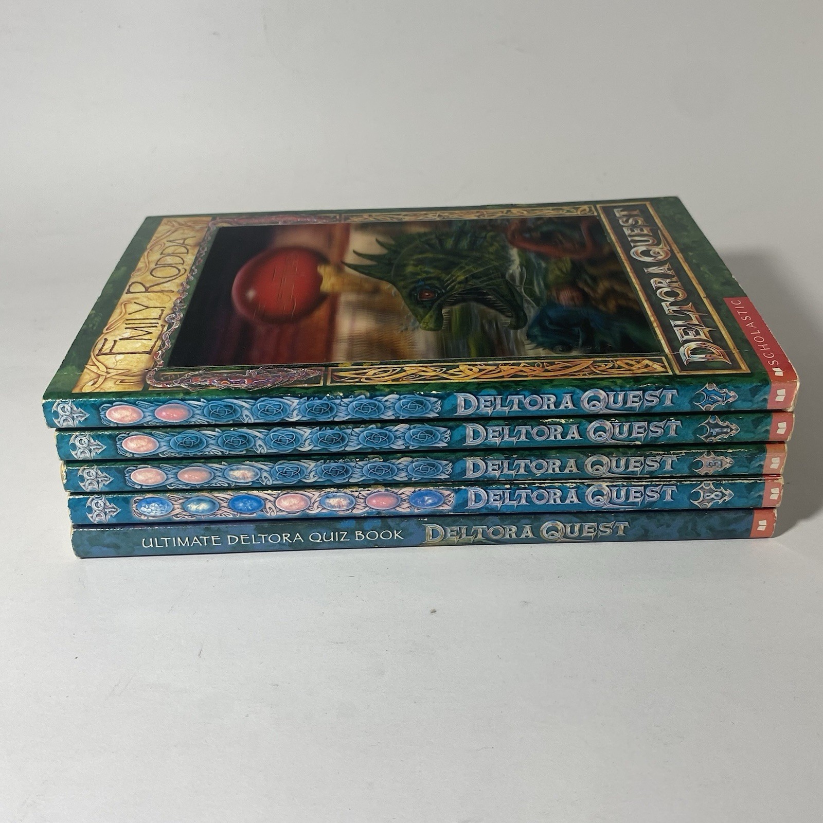 Deltora Quest 3 Books 1 2 3 8 + Quiz Book Holographic Cover Art Emily Rodda PB