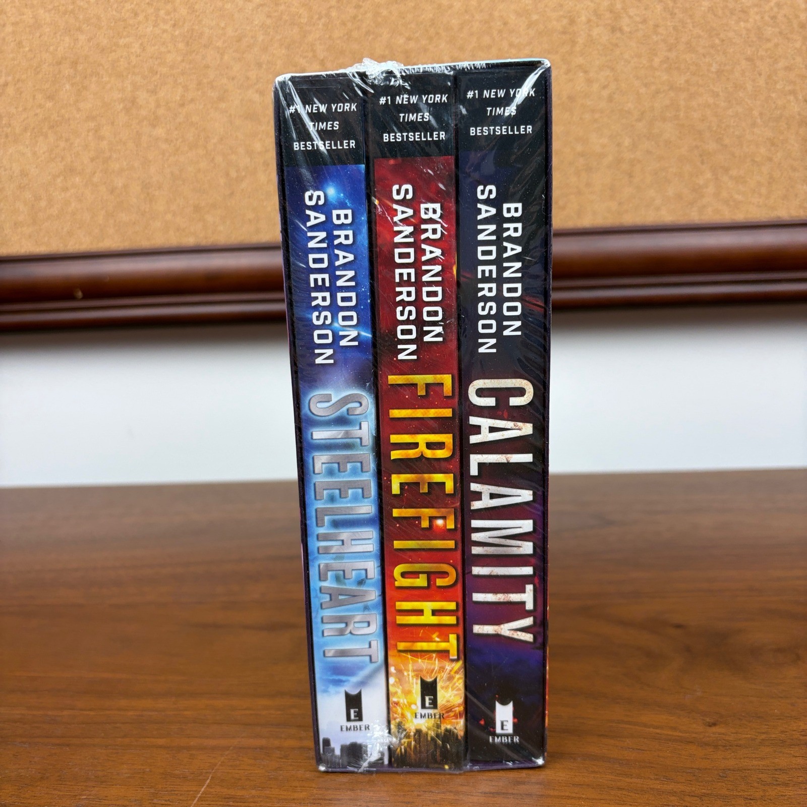 NEW Brandon Sanderson The Reckoners Series Box Set Steelheart Firefight Calamity