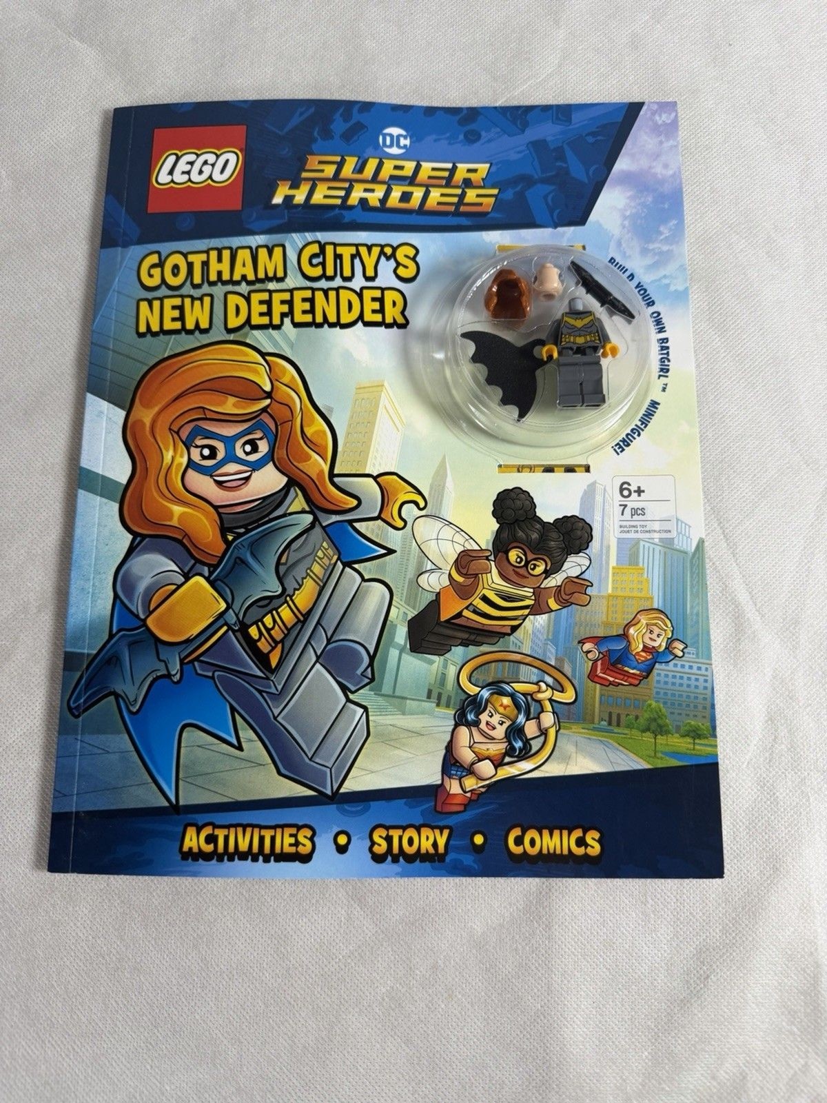 LEGO DC Super Heroes: Gotham City’s New Defender by AMEET . NEW