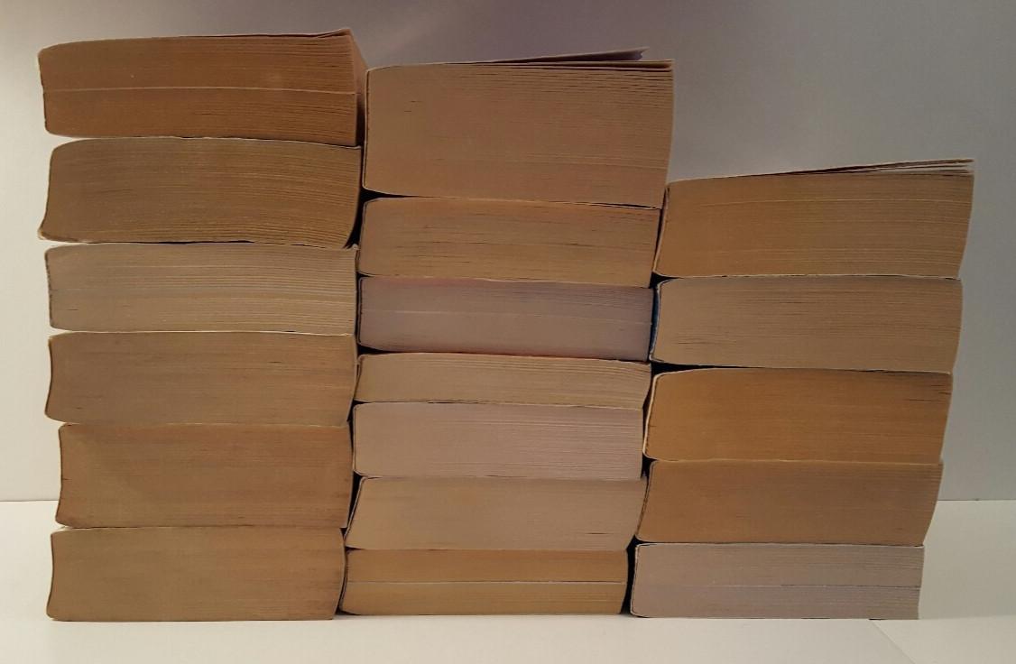 Romance Lot Of 18 Miscellaneous PB Books DAlessandro, Taylor, Hohl, Price, Enoch