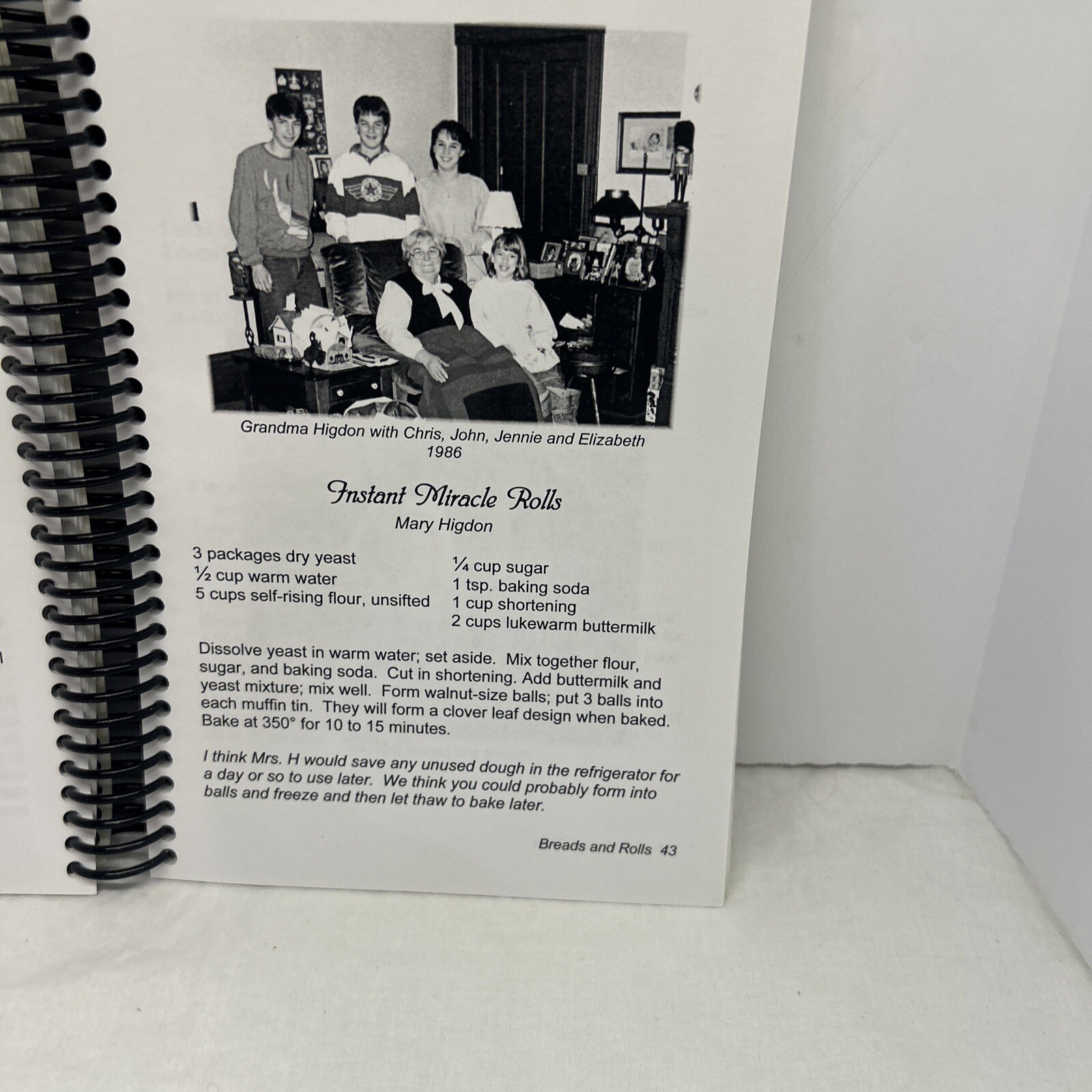 Miss Mary& Friends Cookbook: A Collection Of Southern And A Few Yankee Recipes