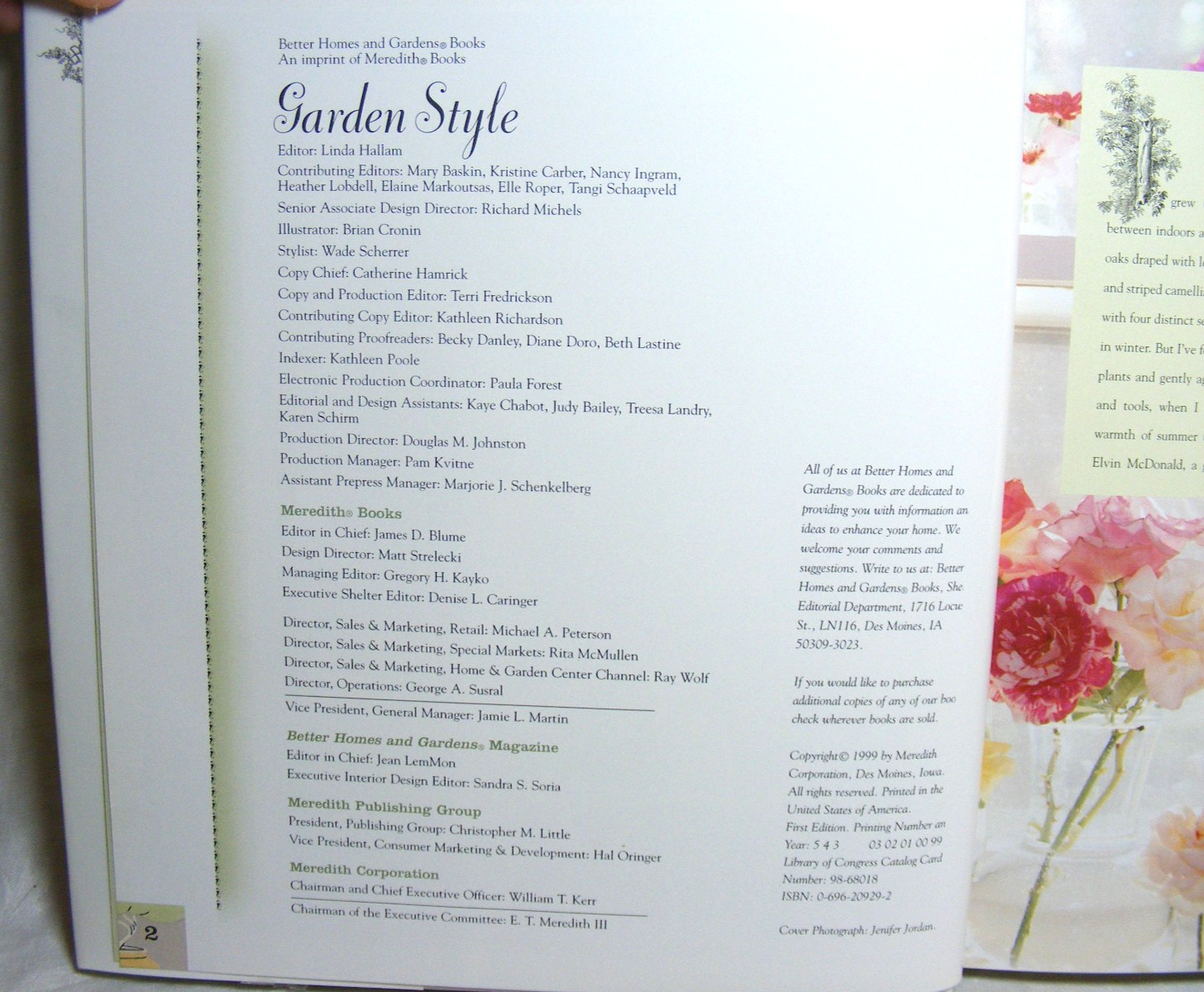 Vintage Book Garden Style Better Homes & Gardens Copyright 1999 Meredith Corp.