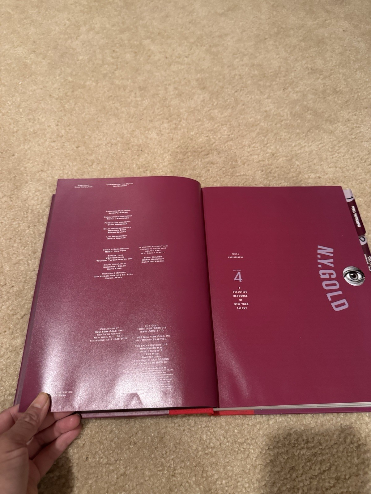 N.Y. GOLD A SELECTIVE RESOURCE OF NEW YORK City TALENT vol. 4 Design Art Photo