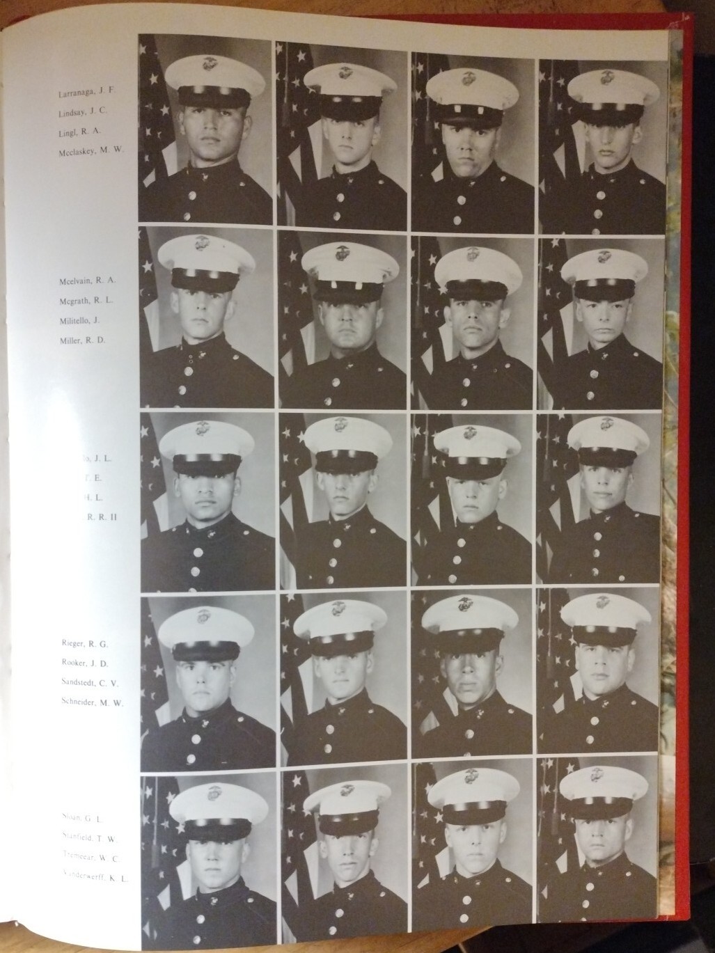 1982 MARINE CORPS Recruit Depot. 1st Bn Pltn 1010. Grad April 1982. HC