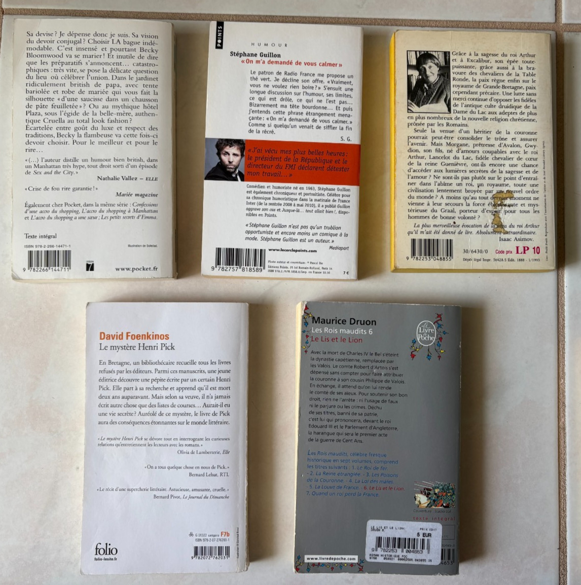 Lot of 10 books in the FRENCH Language, Paperbacks, Mixed Genre (P)
