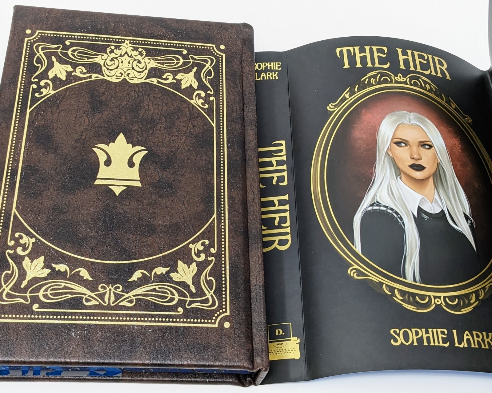 SIGNED Bookish Box Luxe Edition Kingmakers series by Sophie Lark – 4 of 5 books!