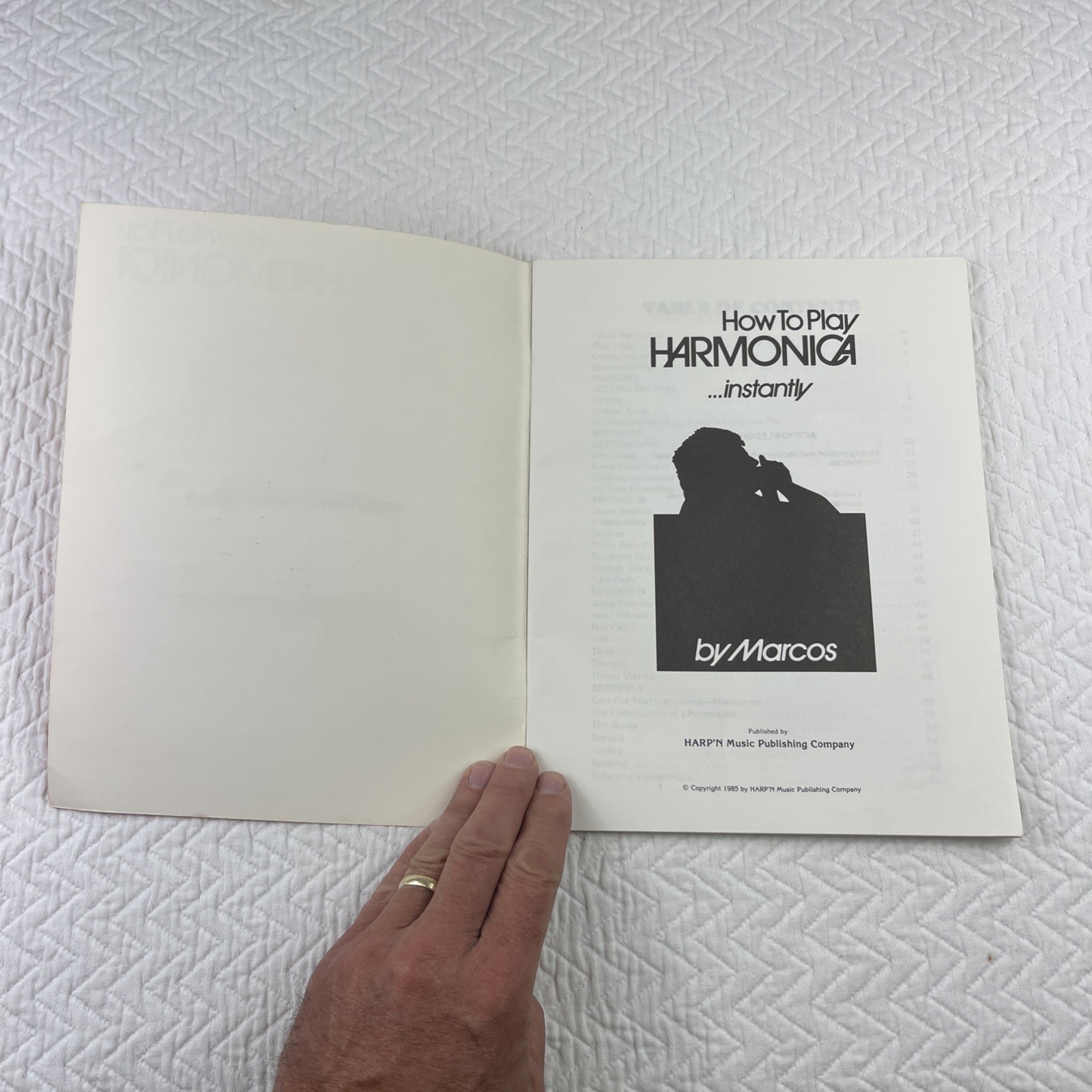 How to Play Harmonica Instantly by Marcos – 1985 – Harp’n Music