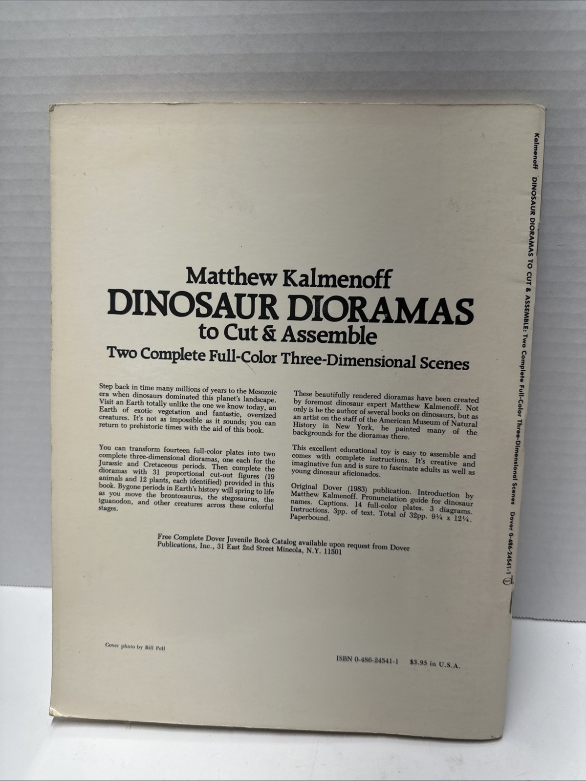 Dinosaur Dioramas to Cut and Assemble by Matthew Kalmenoff (1983, Paperback)