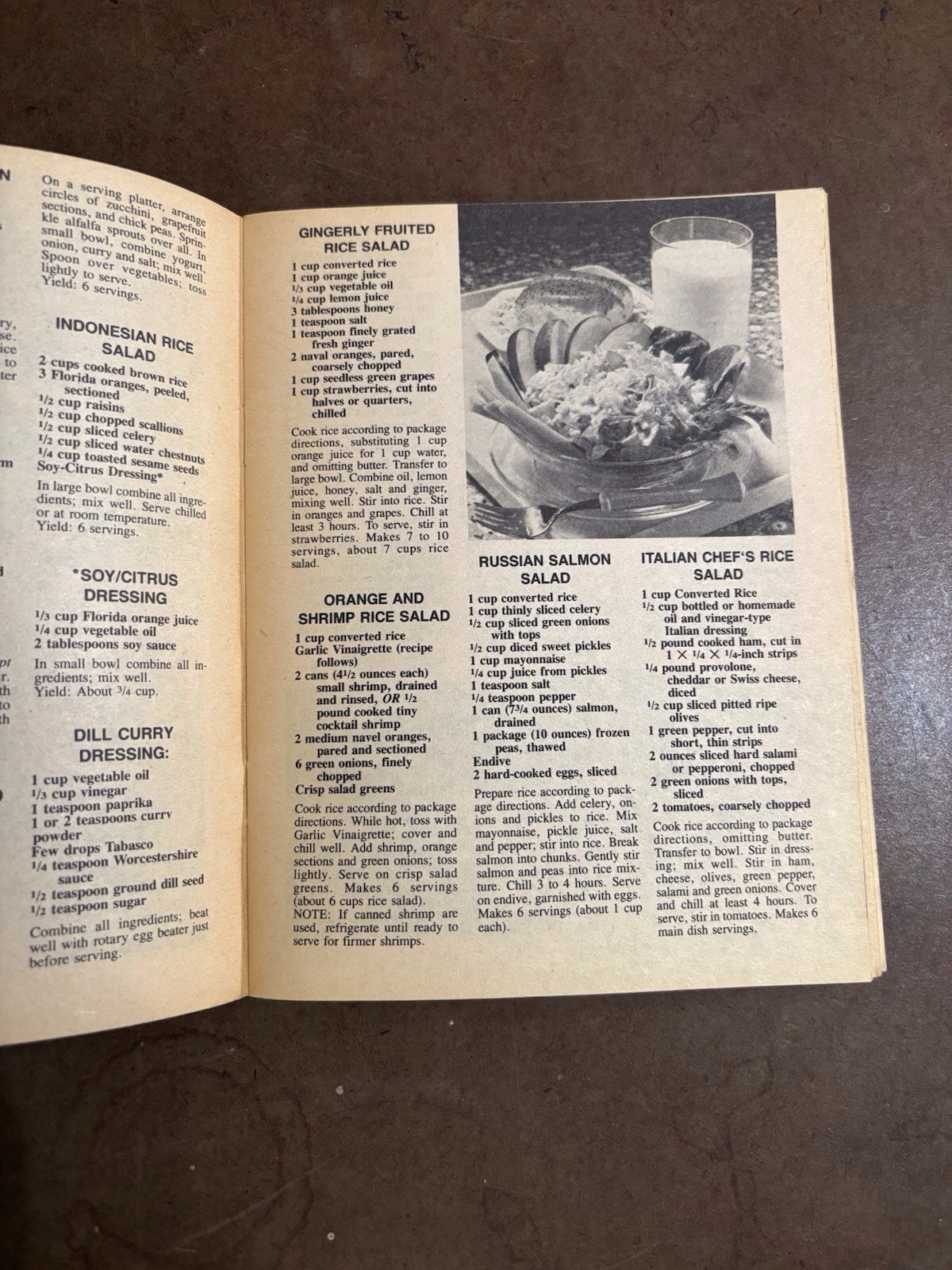 300 Sensational Salads by Lucinda Hollace Berry 1982 Vintage Recipes Cooking