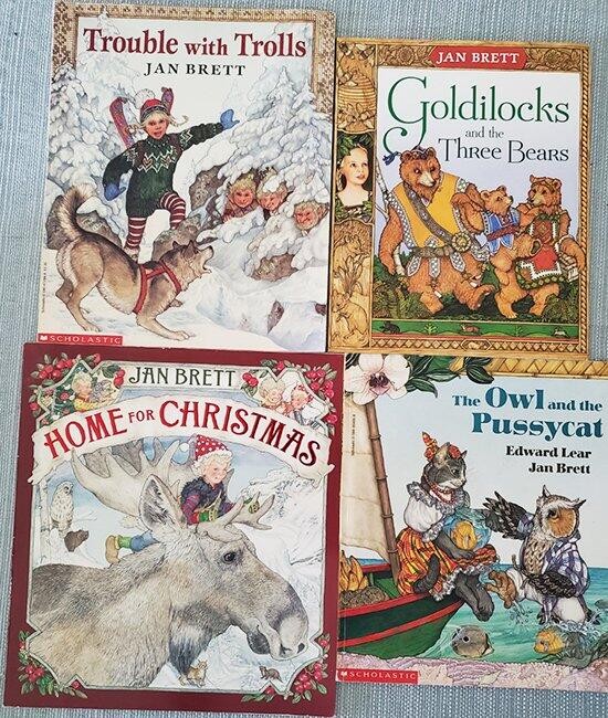 Lot 10 JAN BRETT Christmas THE MITTEN TROUBLE WITH TROLLS TWAS NIGHT BEFORE Book