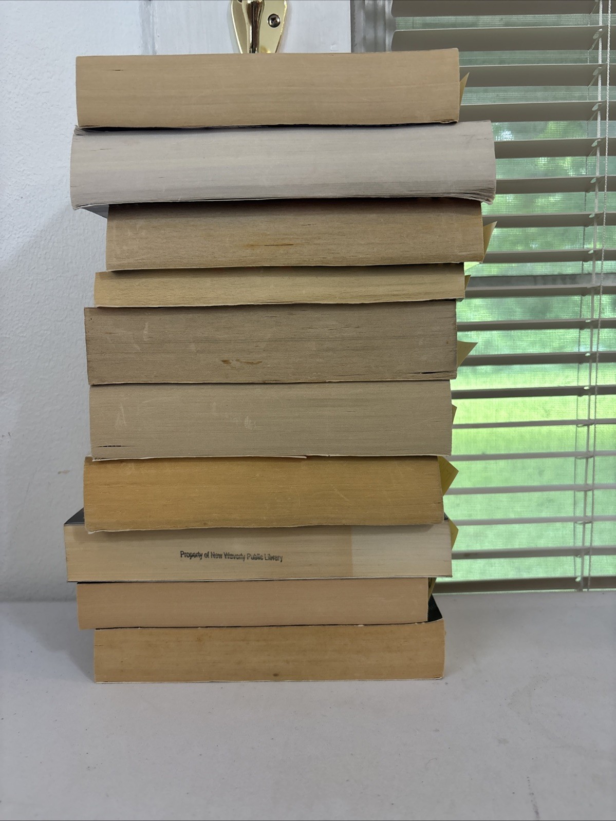Lot of 10 – Mystery and Thrillers – Mixed Authors – FREE SHIPPING