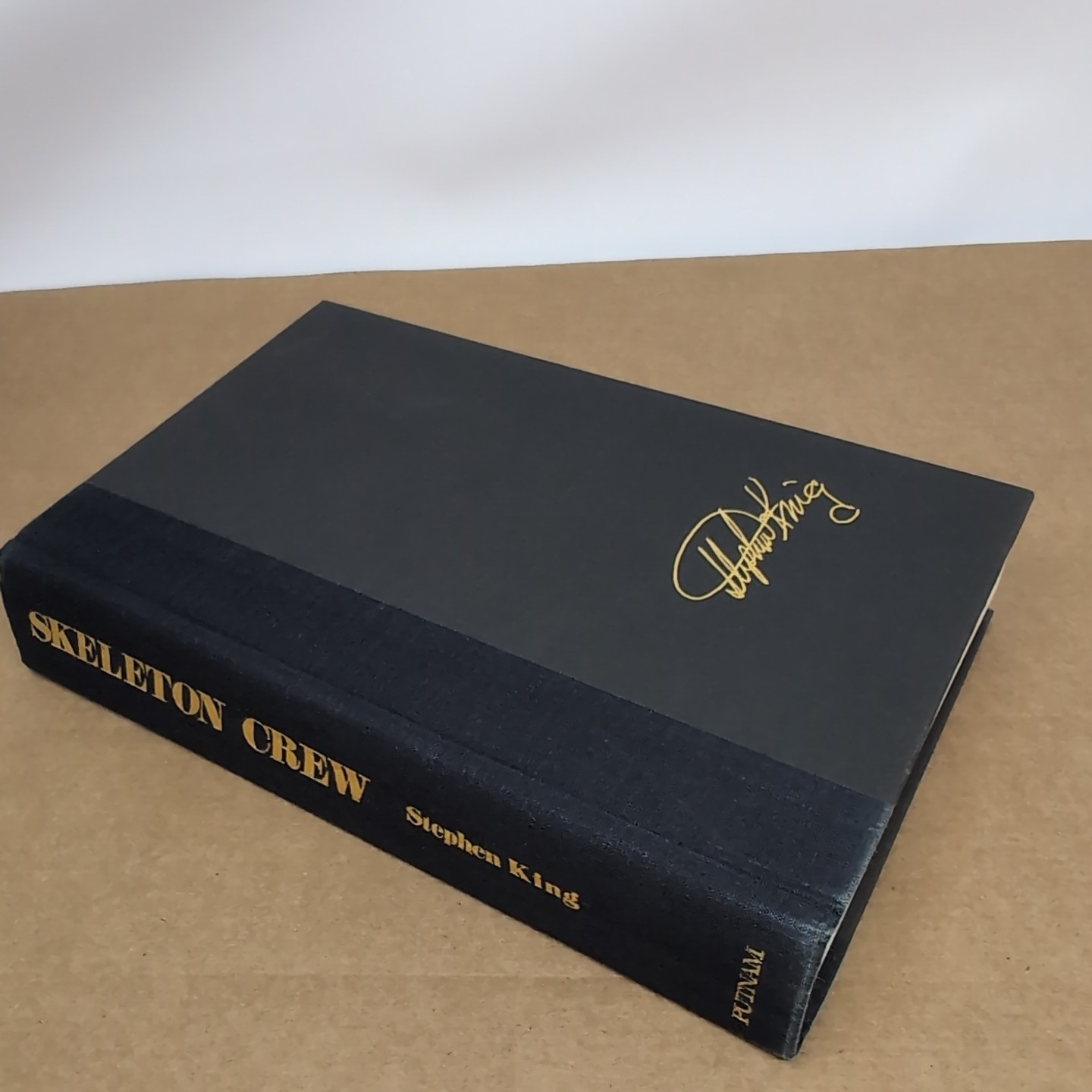 STEPHEN KING SKELETON CREW HARD COVER 1ST EDITION $18.95 First Edition