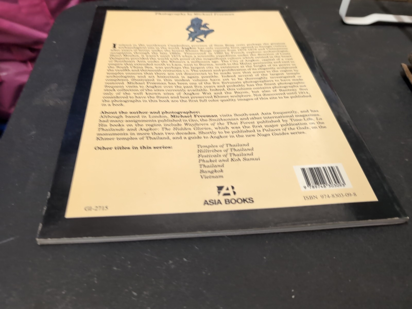 A Golden Souvenir of ANGKOR By Michael Freeman TPB 1992 Printing Booklet Book