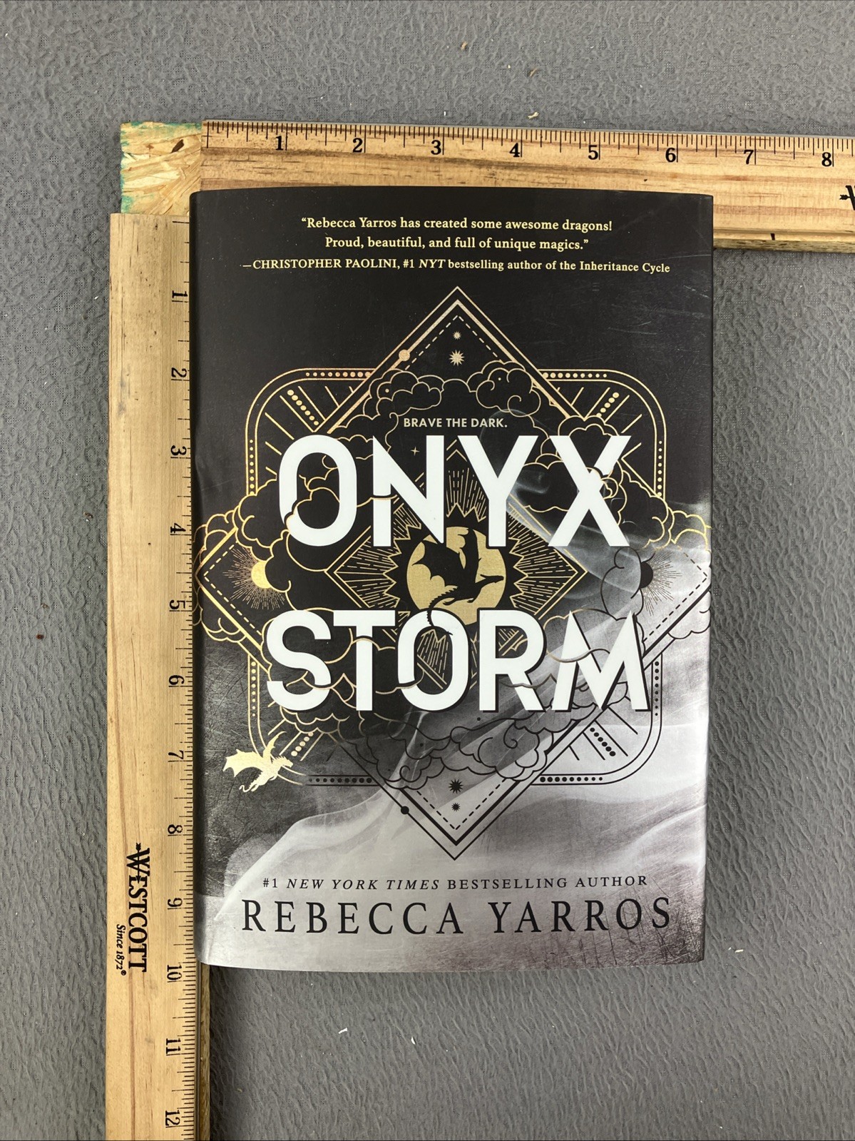 Onyx Storm (Standard Edition) Rebecca Yarros (2025, Hardcover) -1st Edition