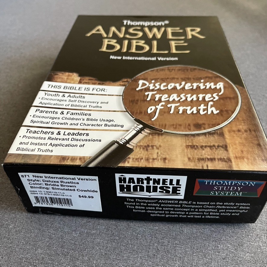 THOMPSON ANSWER BIBLE – NIV- SIMULATED LEATHER BRIDLE By Hartnell House