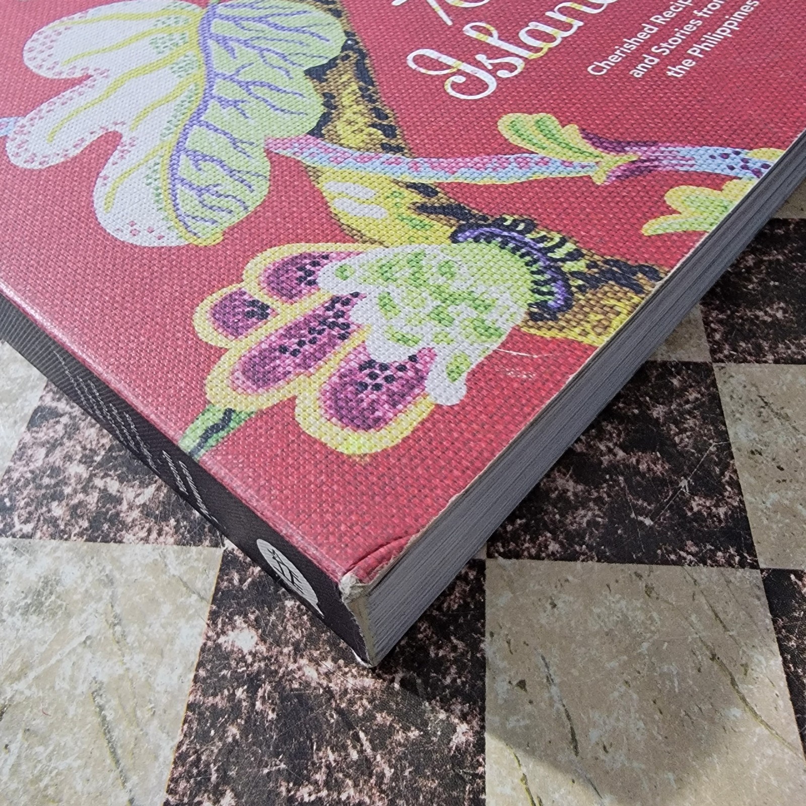 7000 Islands : Cherished Recipes and Stories from the Philippines by Yasmin…