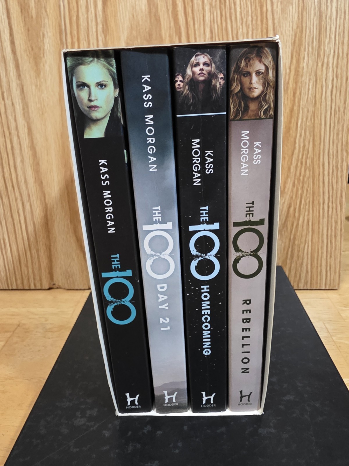 The 100 Series By Kass Morgan 4 Books Collection Set – Fiction – Paperback Minty