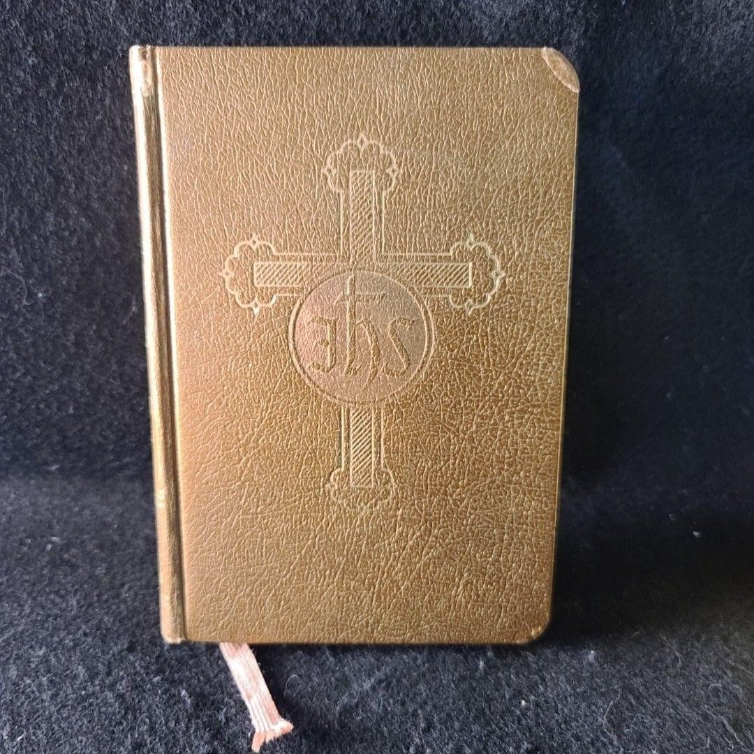 The Bible Story Vol. 1 Rev. Richard Beron 1959 The Catholic Press Hardcover