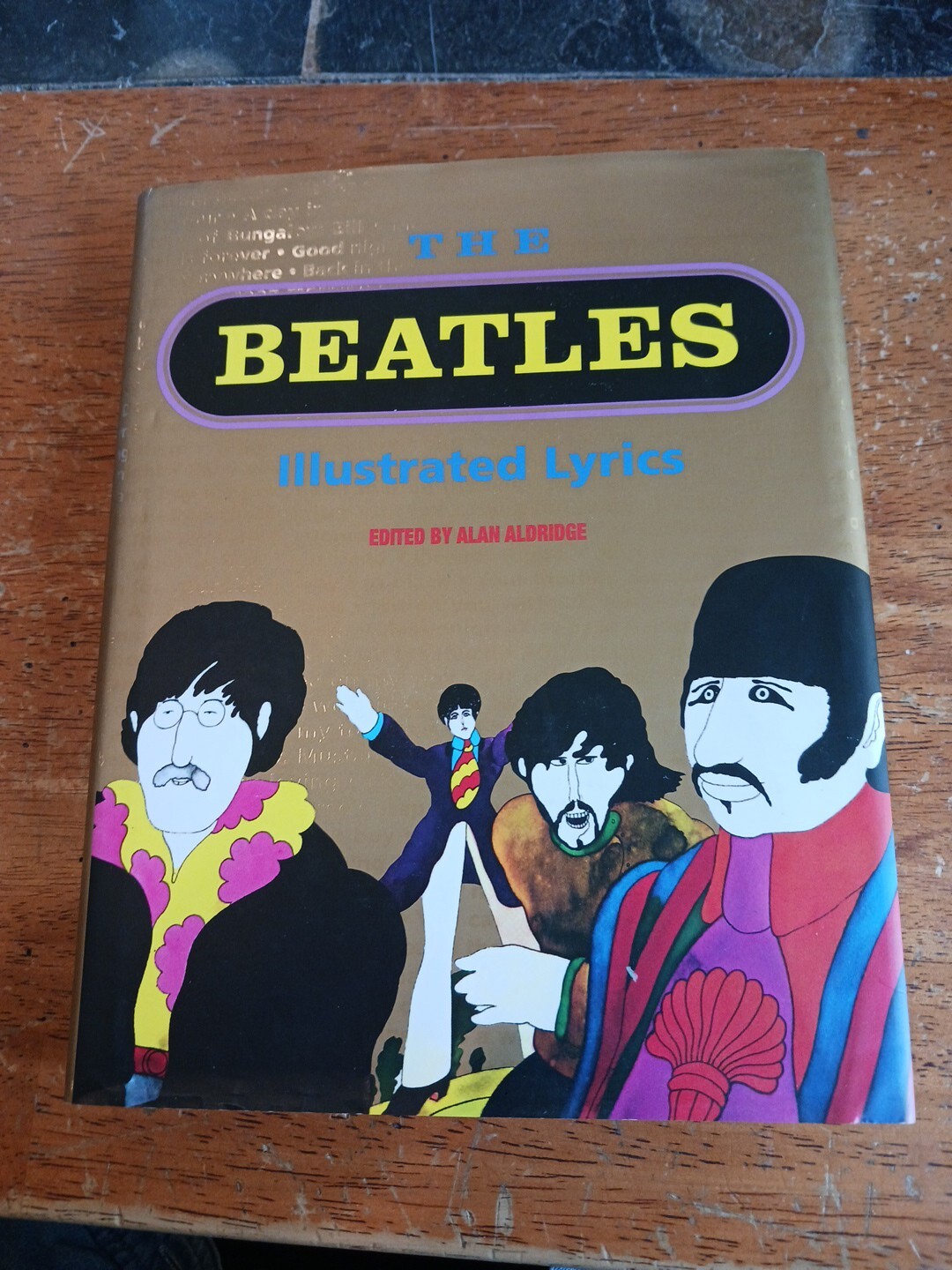 BEATLES – ILLUSTRATED LYRICS -267 PAGES -HARDCOVER HCDJ BOOK , 1991 ,THE BEATLES